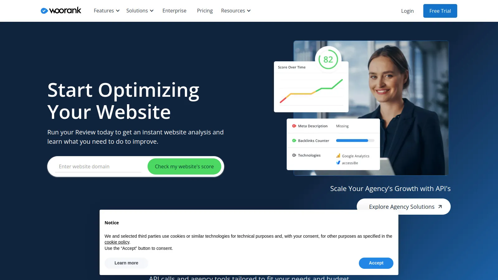 Woorank e-commerce audit showing product page issues with priority scores